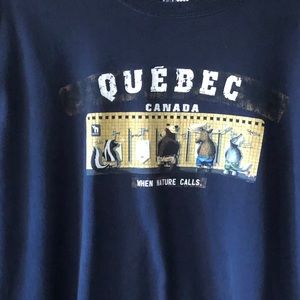 Quebec Canada "When Nature Calls" Humerous Graphic Tshirt. Navy Blue. XL